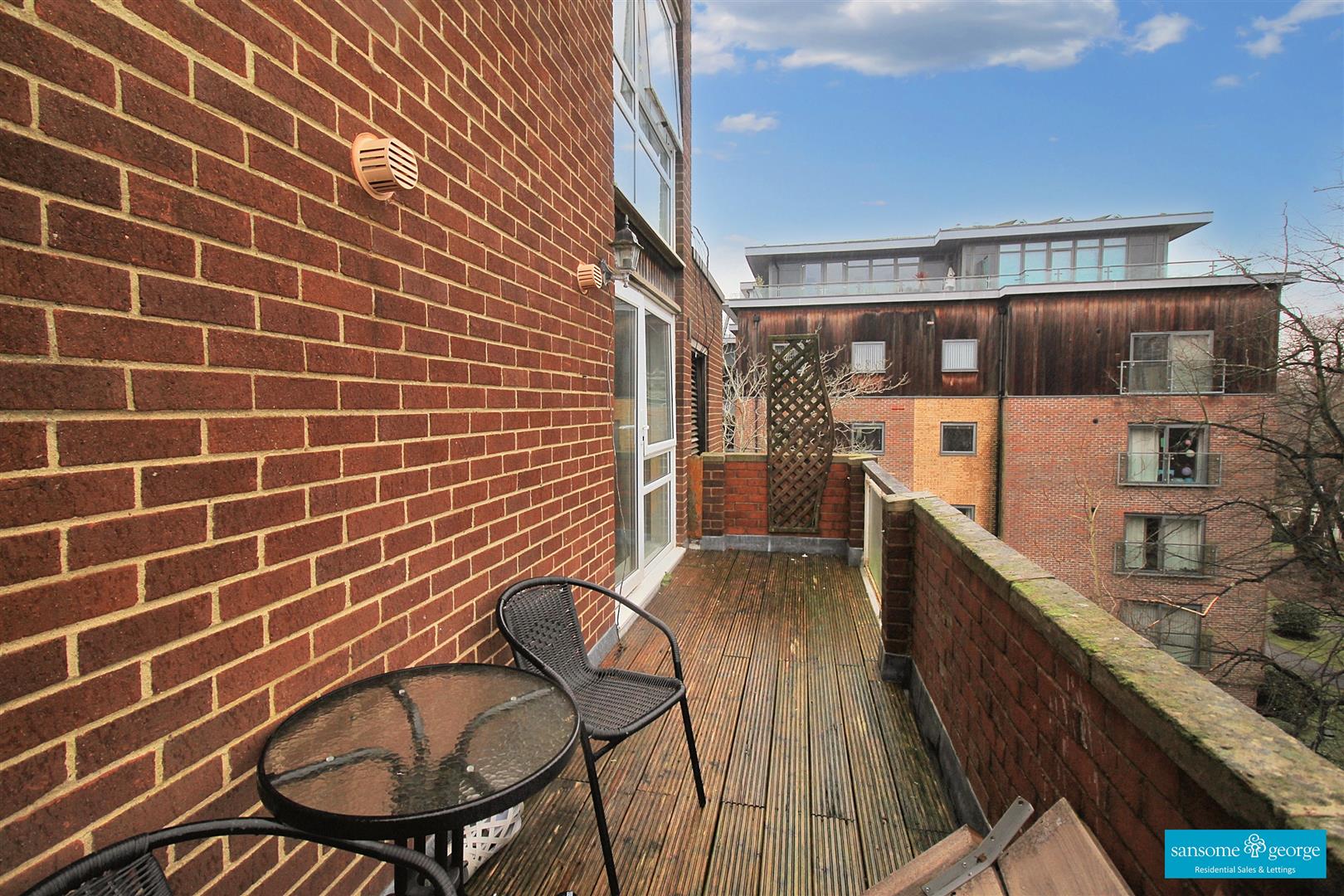 Bath Road, Southcote, Reading